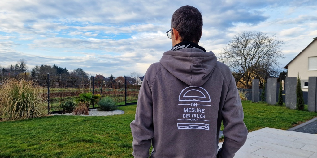 actu-sweat-1024×512 Hoody